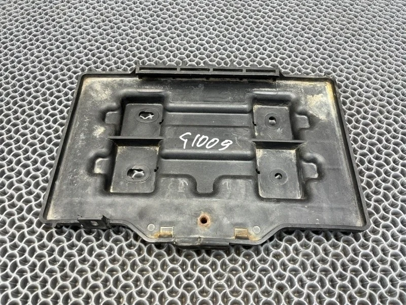 Подставка/ крепление аккумулятора Hyundai Grand Starex/H1 2008 371504H100 2.5 D4CB 8377905