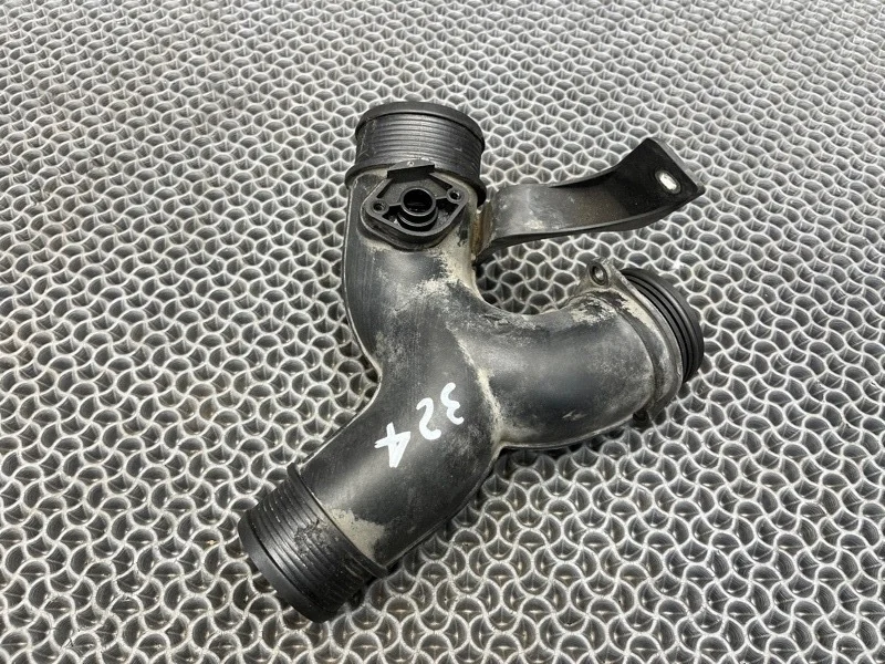 Патрубок интеркулера/турбины Volkswagen Touareg 2006 7L6145770AA 7LA 2.5 BAC