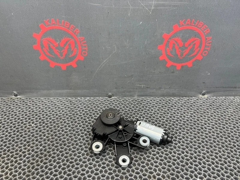 Моторчик стеклоочистителя Volkswagen Touareg 2006 7L0955712C 7LA 2.5 BAC, задний