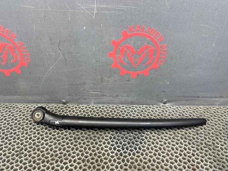 Поводок стеклоочистителя Porsche cayenne S 2003 95562804002 955 4.5 M48.00, задний