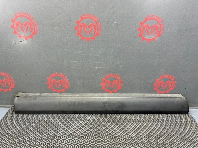 Молдинг двери Volkswagen Touareg 2006 7L6837787F 7LA 2.5 BAC, передний левый