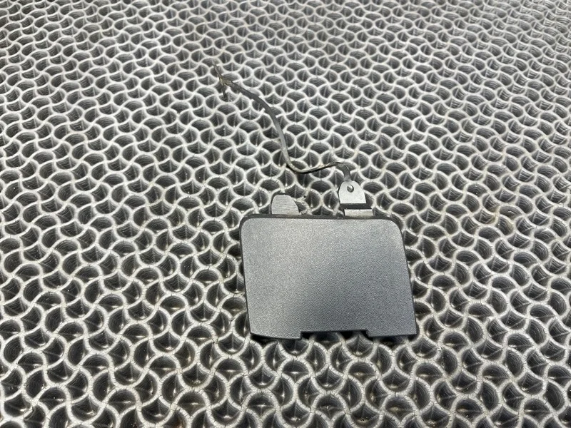 Заглушка буксировочного крюка Volvo XC90 2006 8662638 2.4 D5244T 322802, задняя