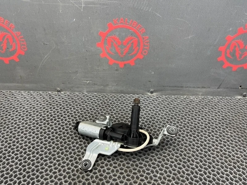 Моторчик стеклоочистителя Volvo XC90 2006 8638163 2.4 D5244T 322802, задний