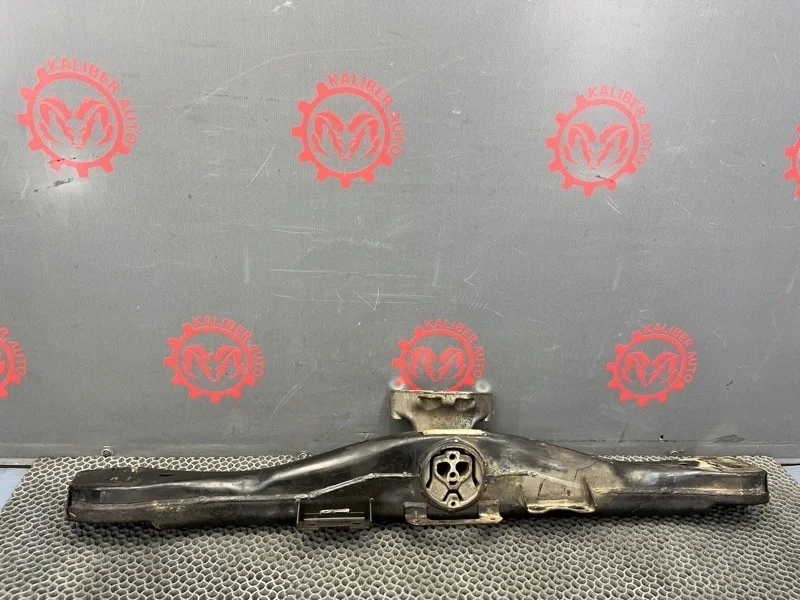 Балка раздаточной коробки Porsche cayenne S 2003 7L0399227B 955 4.5 M48.00