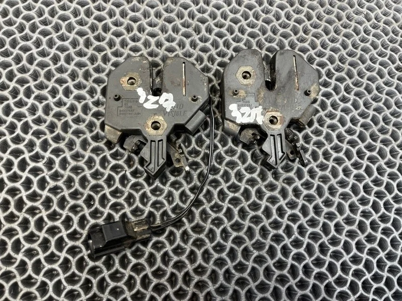 Замок капота Volvo XC90 2006 9483765 2.4 D5244T 322802