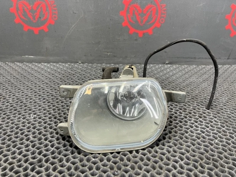 Фара противотуманная Volvo XC90 2006 8693796 2.4 D5244T, передняя правая