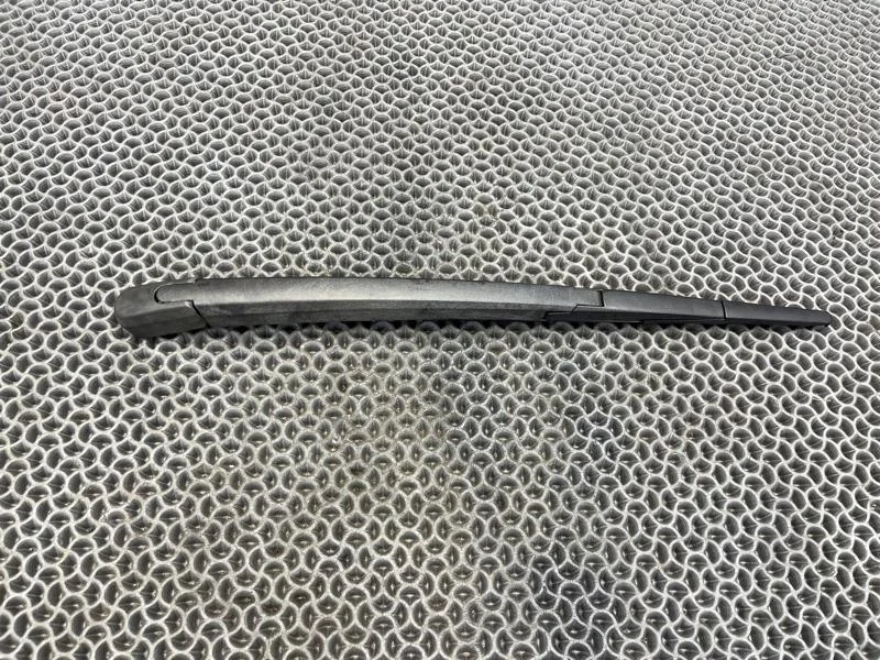 Поводок стеклоочистителя Hyundai Grand Starex/H1 2010 988014H001 2.5 D4CB, задний