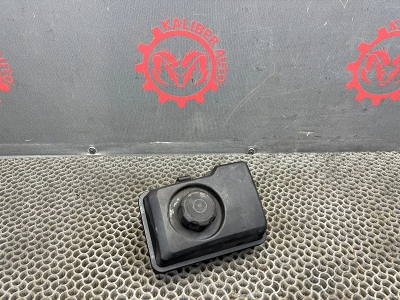 Бачок гидроусилителя Volvo XC90 2006 30680304 2.4 D5244T