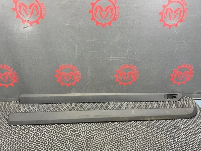 Молдинг двери Volvo XC90 2006 9483886 2.4 D5244T, передний правый