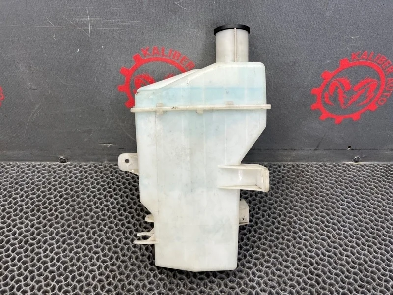 Бачок омывателя стекла Hyundai Grand Starex/H1 2010 986104H000 2.5 D4CB