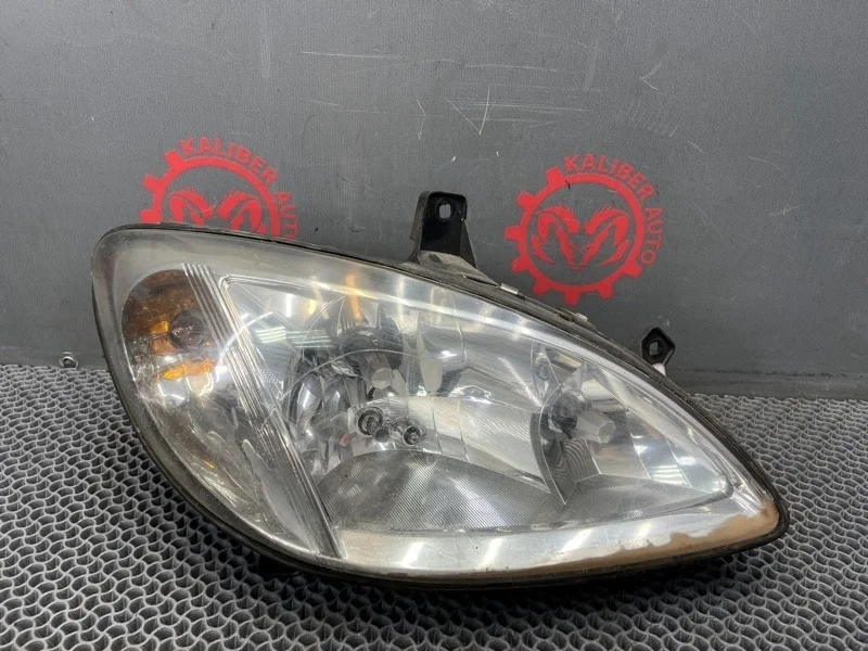 Фара Mercedes-Benz V-Class 2008 A6398200461 W-639 646.980, передняя правая