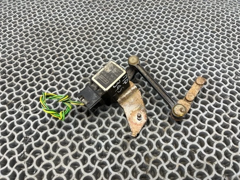 Датчик положения подвески Volvo XC70 2008 31288274 2.4 D5244T4, задний правый