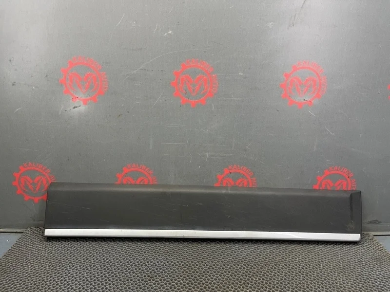 Накладка двери Volvo XC70 2008 31283101 2.4 D5244T4, передняя правая