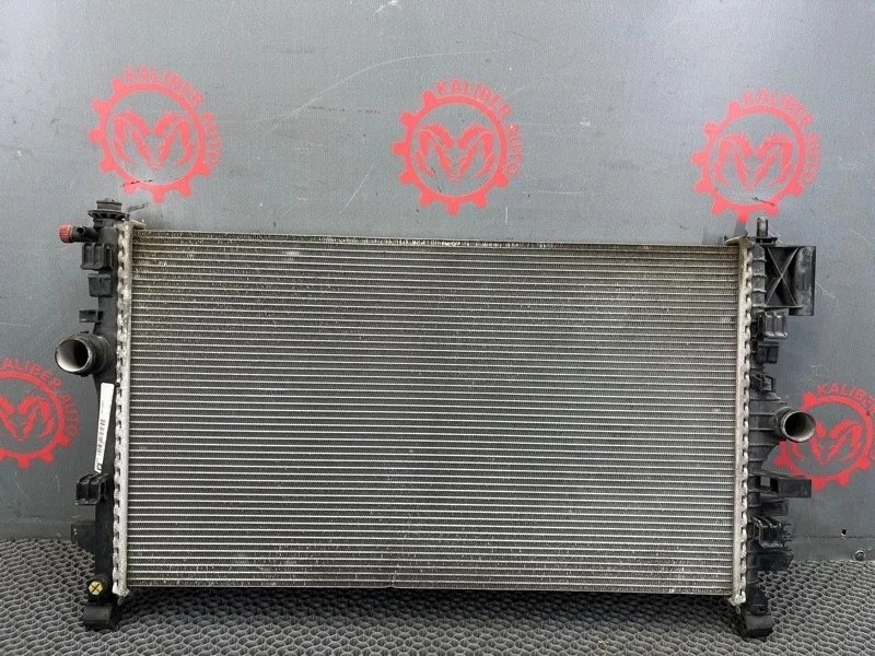 Радиатор основной Opel Insignia 2011 13241725 1G A20DTH