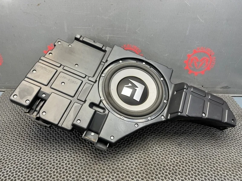 Сабвуфер Mitsubishi Pajero 4 2007 8720A031 V98W 4M41