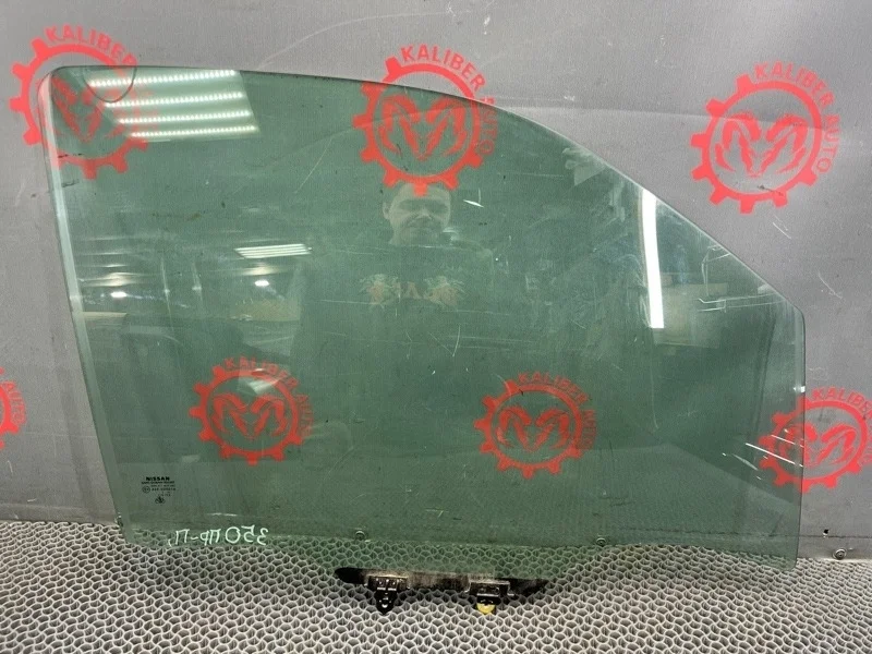 Стекло двери Nissan Pathfinder 2011 80300EB310 R51M 2.5 YD25DDTI, переднее правое