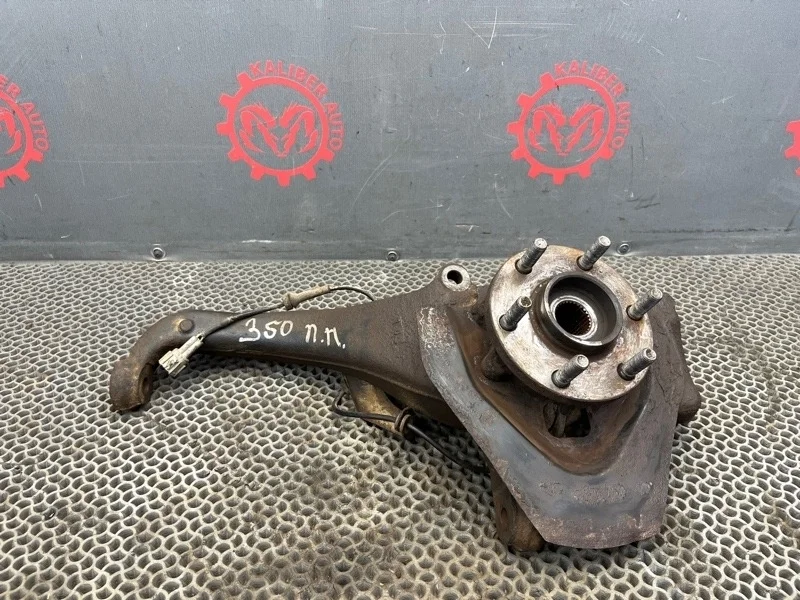 Кулак поворотный Nissan Pathfinder 2011 400145X00C R51M 2.5 YD25DDTI, передний правый