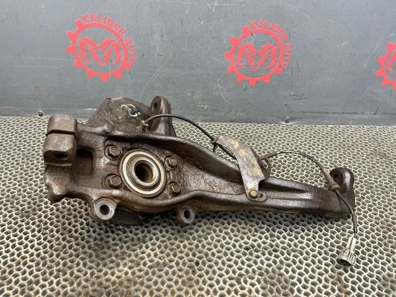 Кулак поворотный Nissan Pathfinder 2011 400155X00C R51M 2.5 YD25DDTI, передний левый