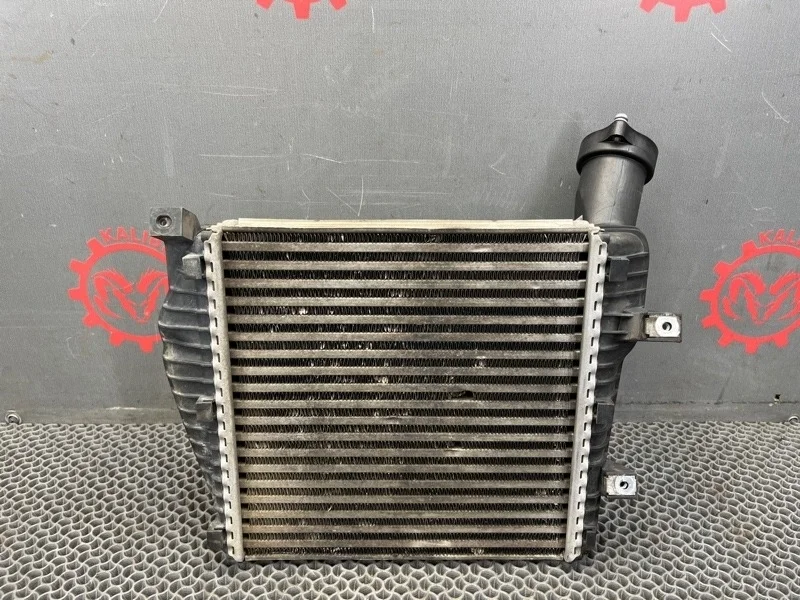 Интеркулер Audi Q7 2007 7L6145803C 3.0 BUG, левый