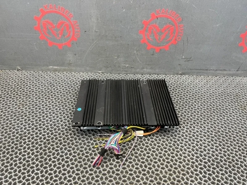 Усилитель звука Volvo XC90 2006 30732824 2.4 D5244T 322802