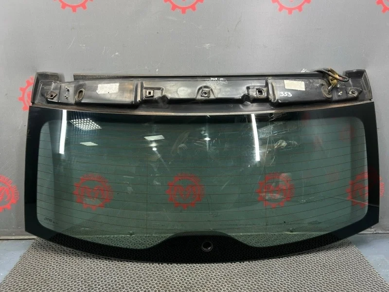 Стекло крышки багажника Volkswagen Touareg 2006 7L6845211BG 7LA 3.0 BKS