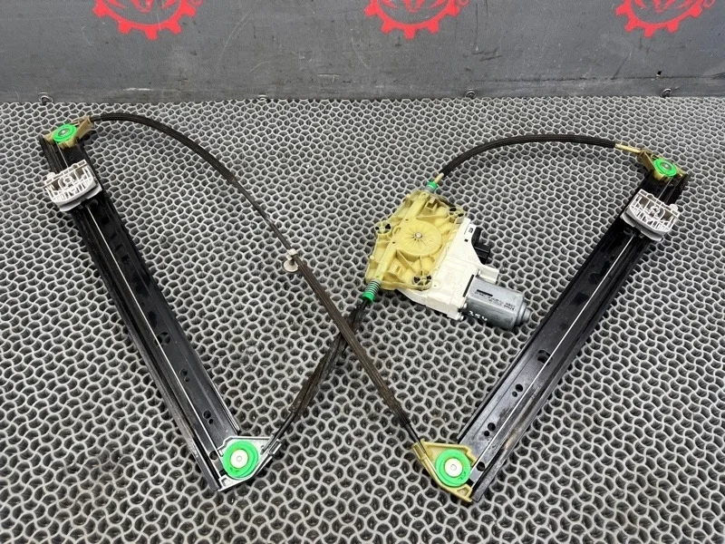 Стеклоподъемник Audi Q7 2007 4L0839462A 3.0 BUG, задний правый