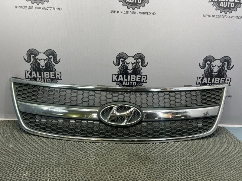 Решетка радиатора Hyundai Grand Starex/H1 2010 865604H000 2.5 D4CB