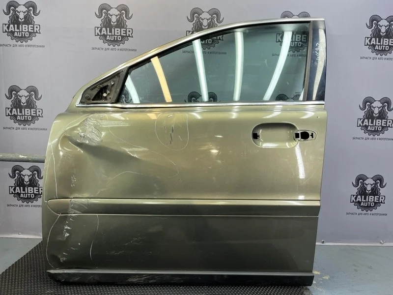 Дверь Volvo XC90 2011 31385356 2.4 D5244T18 930665, передняя левая