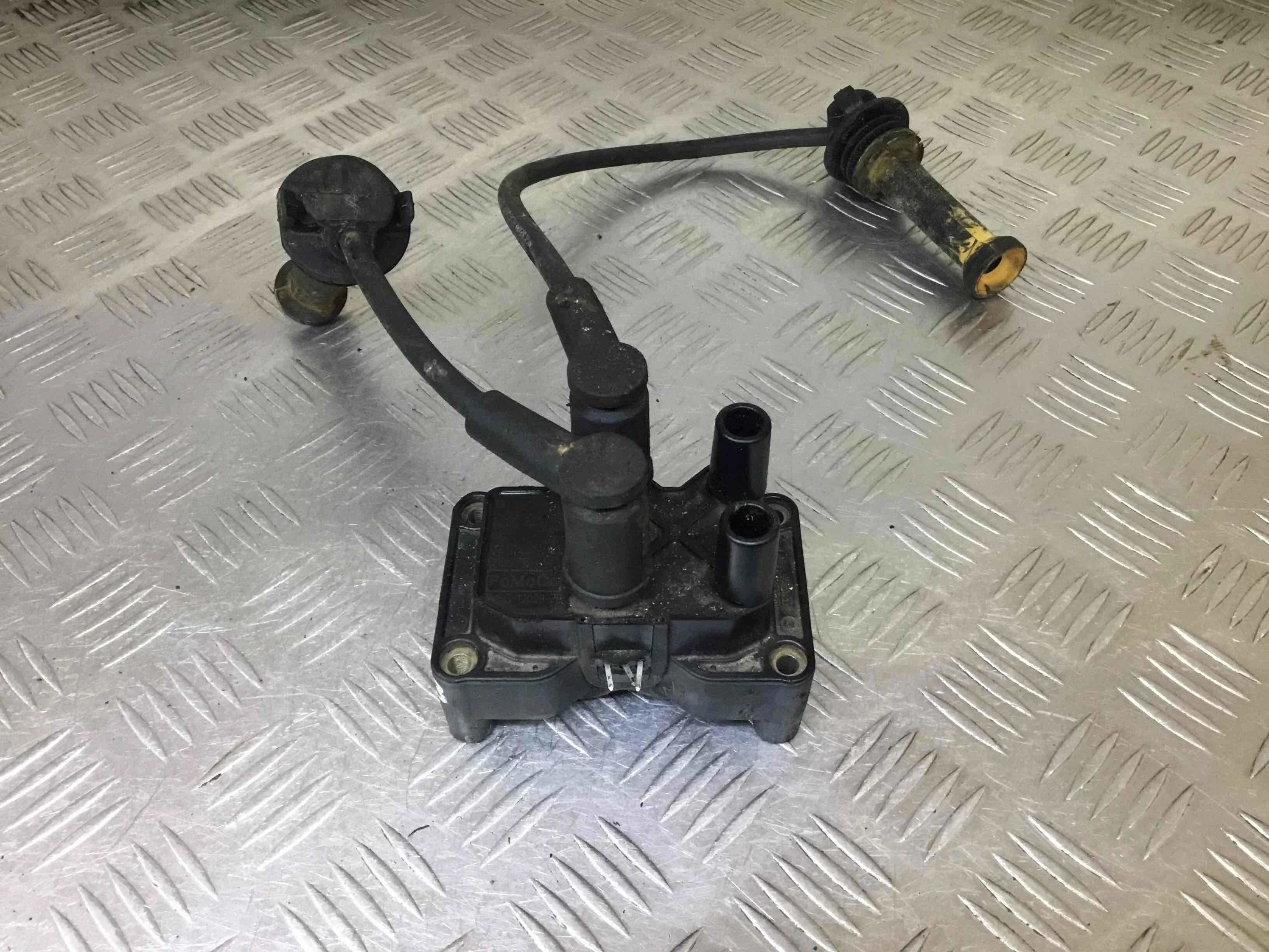 Катушка зажигания Ford Focus 2 поколение (2005-2008) бензин 1.6 i Автомат Седан