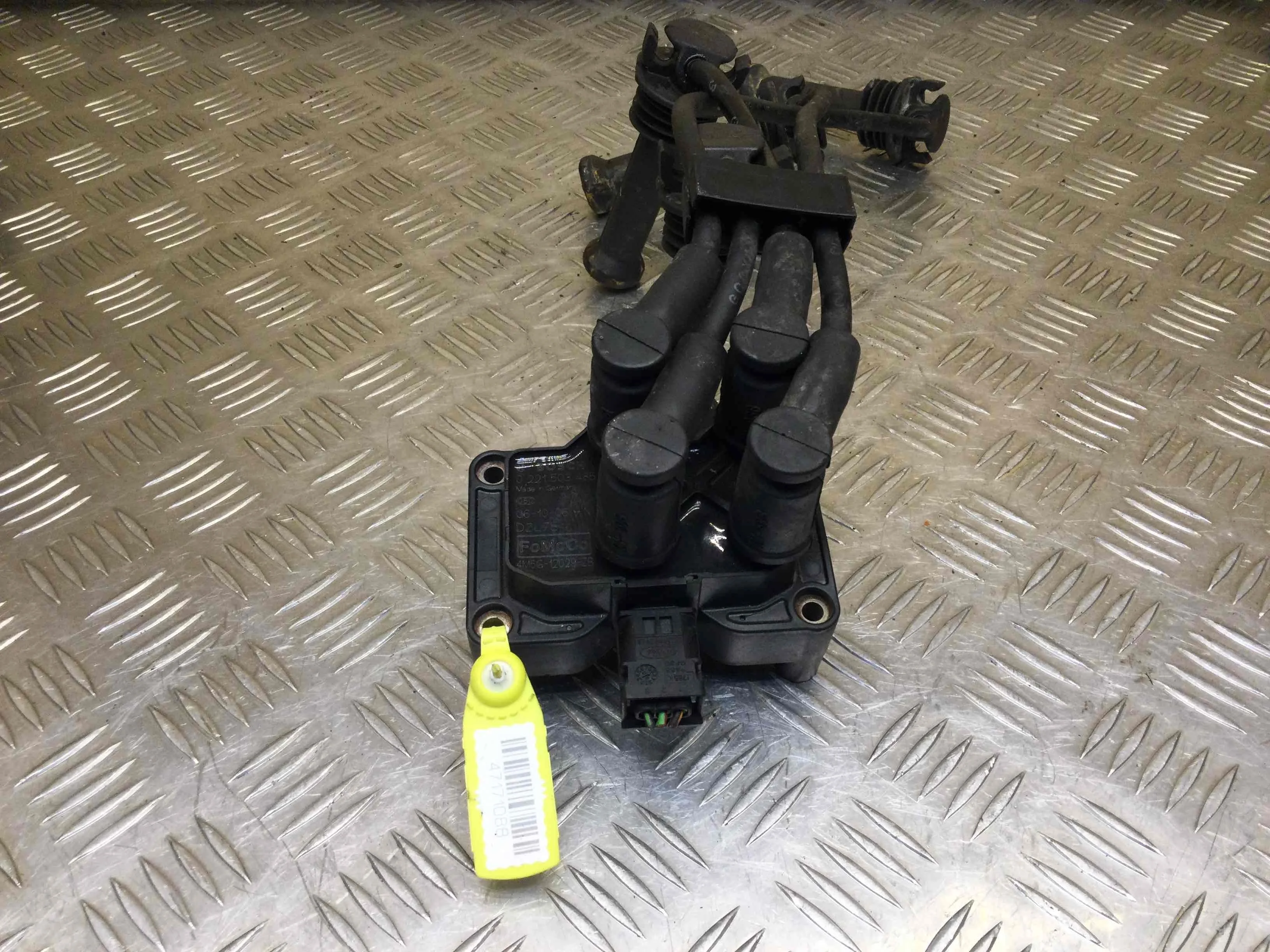 Катушка зажигания Ford Focus 2 поколение (2005-2008) бензин 1.6 i Механика Седан