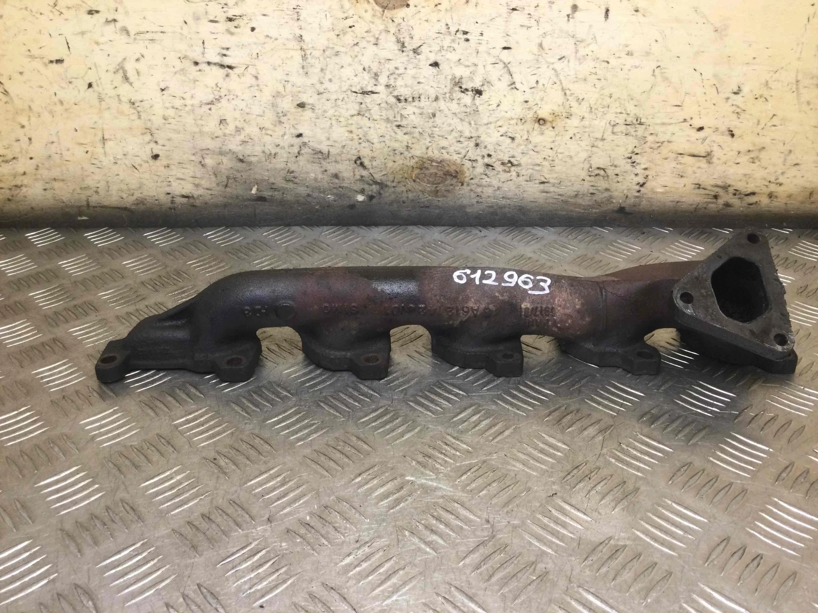 Коллектор выпускной Mercedes ML W163 (1997-2001) дизель 2.7  Автомат