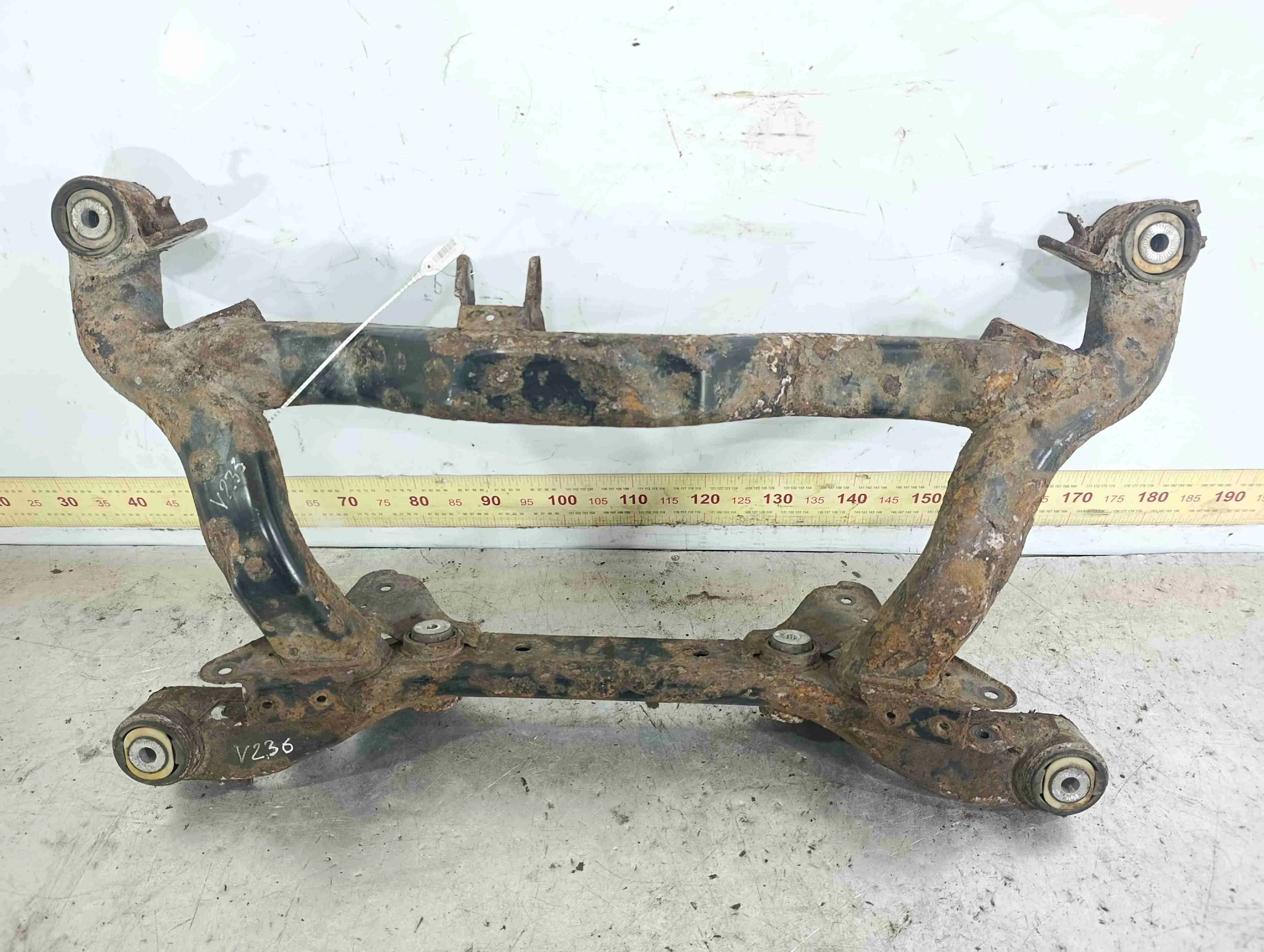 Балка подвески задняя Audi A4 B7 (2004-2008) дизель 3.0 TDI Механика Седан