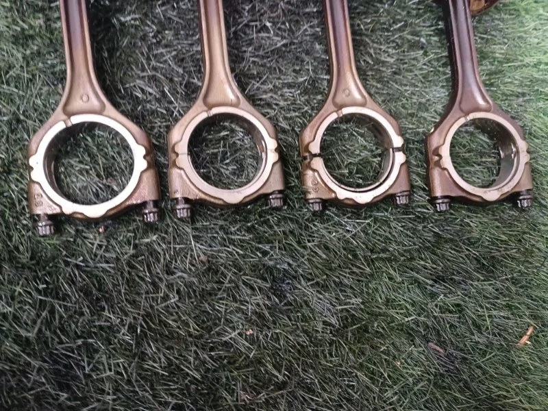 Шатун Mitsubishi Outlander 1115A068 GF 4J11