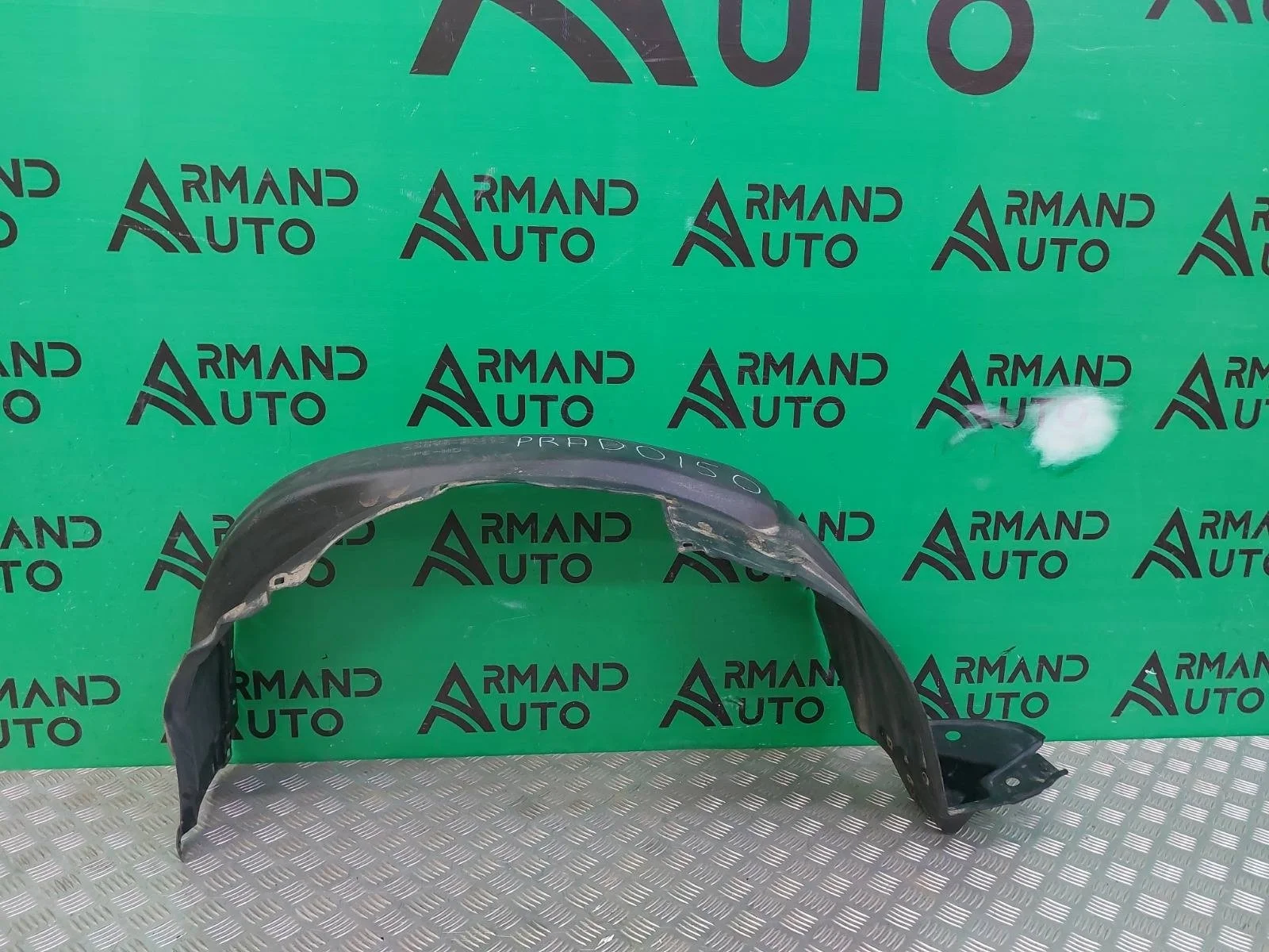 Подкрылок Toyota Land Cruiser Prado 2017-нв 150