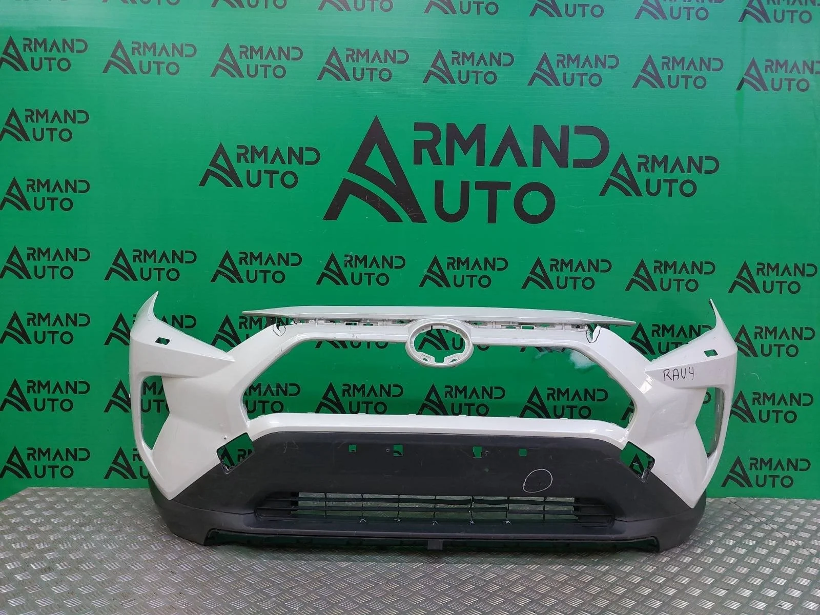 Бампер Toyota RAV4 2018-нв 5 XA50