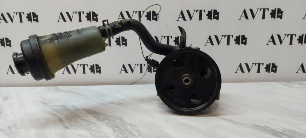 Насос гидроусилителя руля Ford Focus HWDA