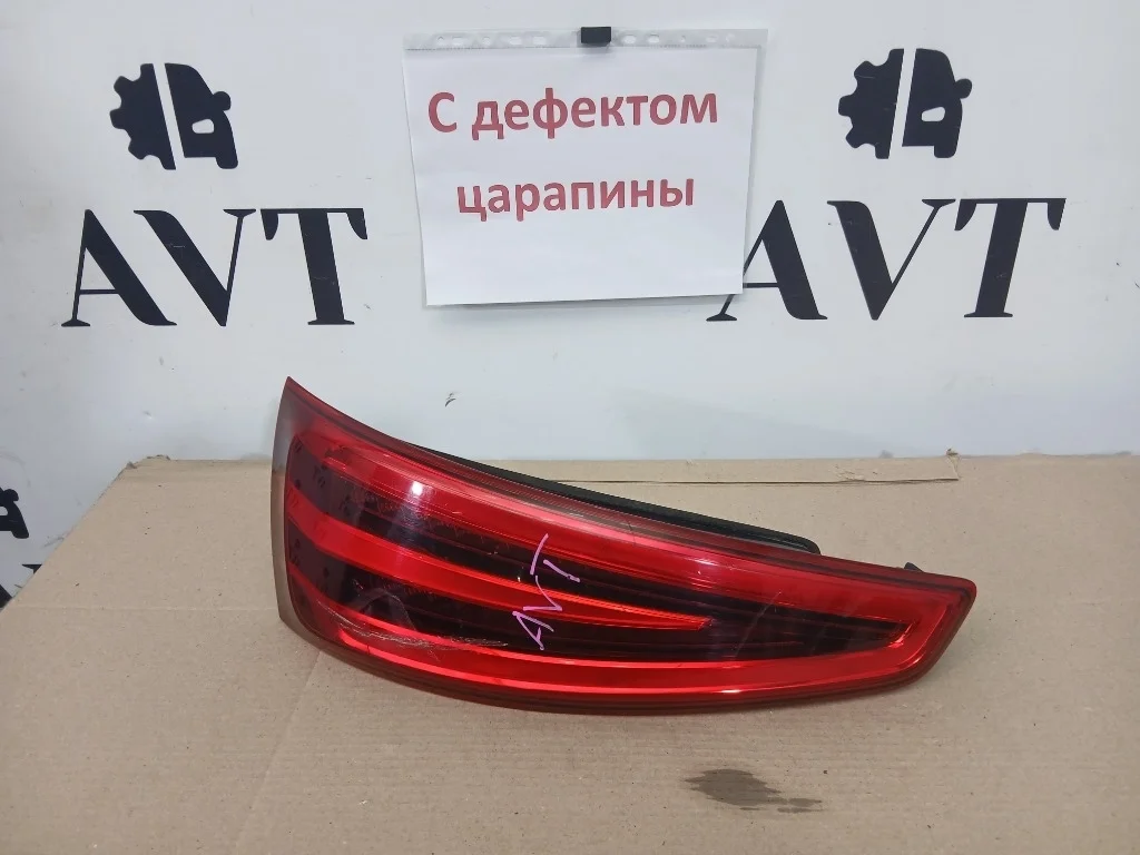 Фонарь задний левый Audi Q3 2013