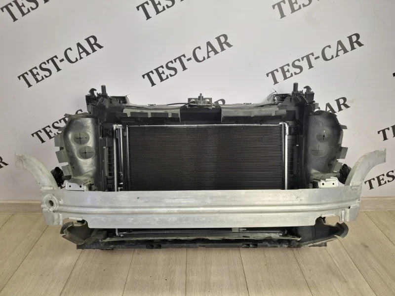 Кассета радиаторов сборе Audi Q7 2015- 4M