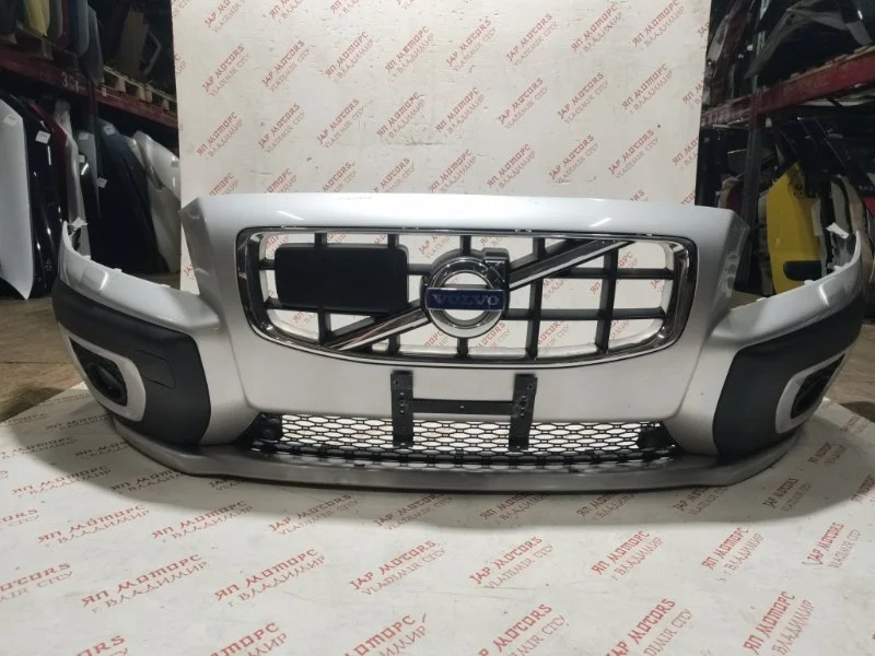 Бампер передний Volvo XC70 B6304T 2010