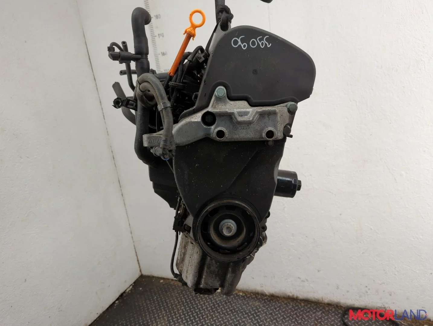 Двигатель (ДВС) Volkswagen Golf 4 1997-2006 КПП 5-ст.мех.(МКПП) AXP Бензин 1.4 л Инжектор