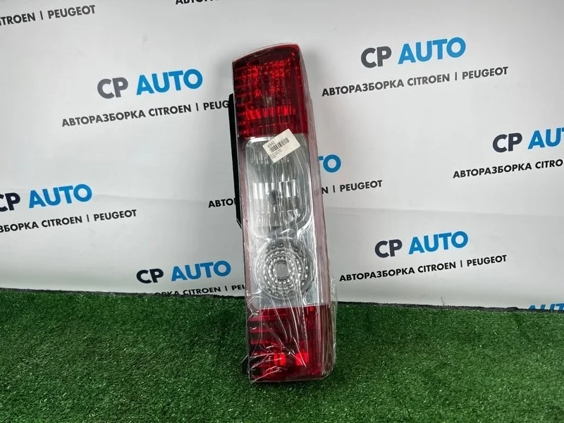 Фонарь Peugeot Boxer 250