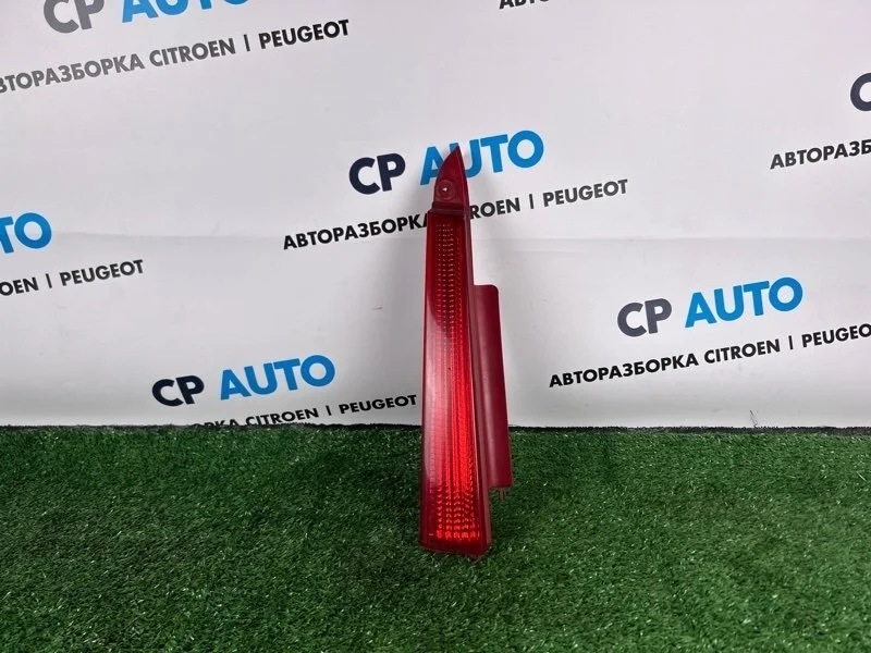 Фонарь Citroen C4 2005