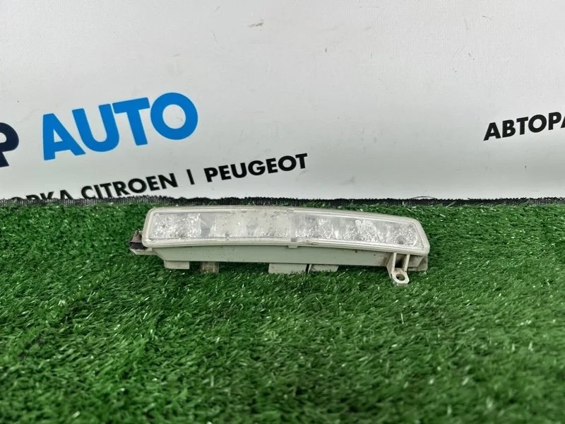 Дневной ходовой огонь дхо Peugeot Partner 2012 B9