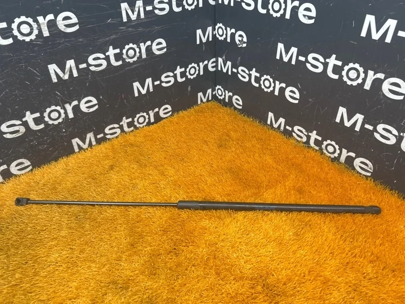 Амортизатор капота Audi A3 2014 8V0823359 8V CXSA