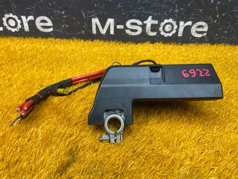 Клемма аккумулятора плюс Audi A6 2011 4F0915519 C6/4F CCEA