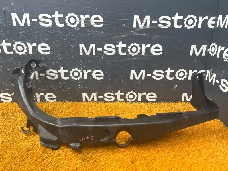 Кронштейн фары Bmw 3-Series 2007 51647116708 E90 N46B20B, правый