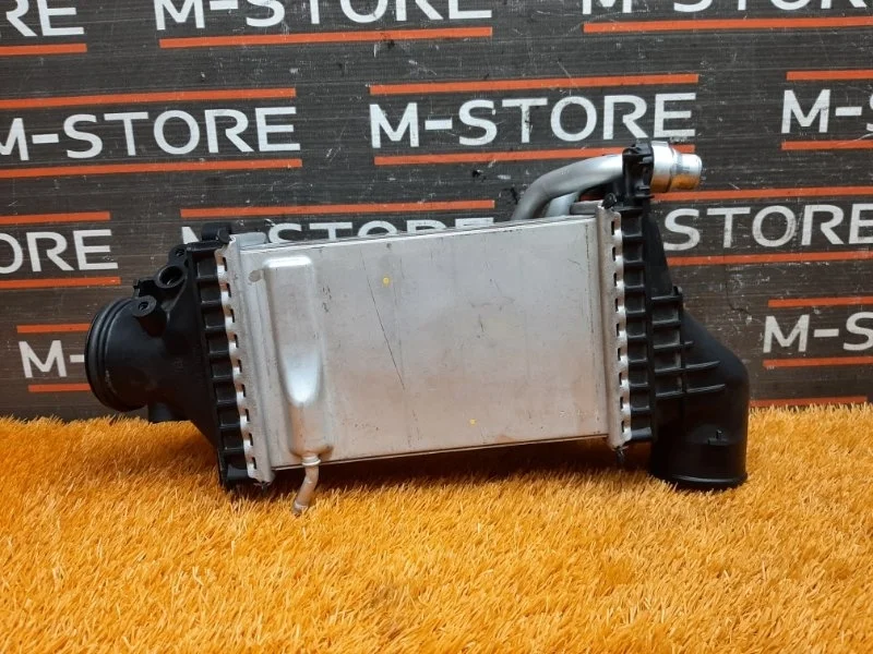 Интеркулер Mercedes-Benz C-Class 2014 A2740900414 W205 274.920