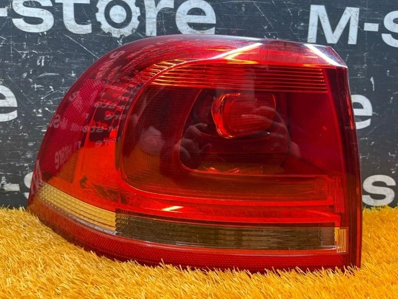 Фонарь задний Volkswagen Touareg 2011 7P6945095D 7P CGRA, левый