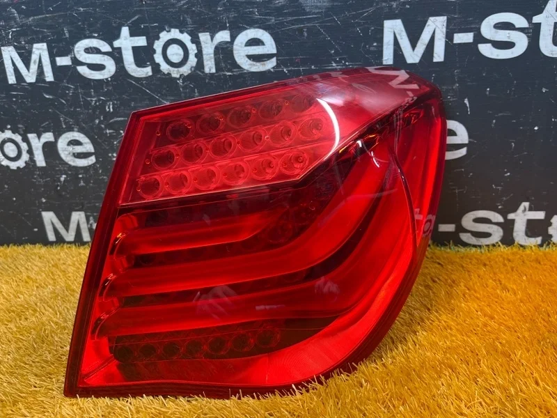 Фонарь задний Bmw 7-Series 2011 7182198 F01 N63B44A, правый