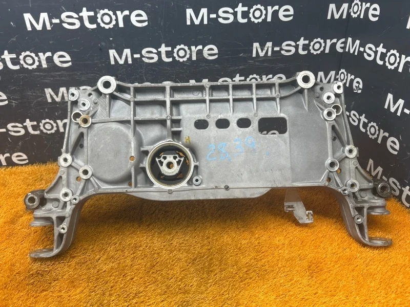 Балка поперечная (подрамник) Audi Q3 2012 3C0199369H 8U CPSA, передняя